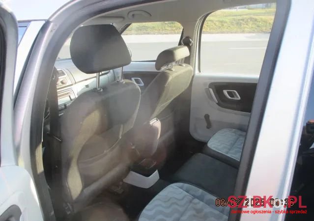 2008' Skoda Roomster photo #3