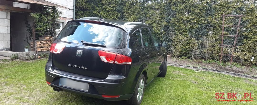 2008' SEAT Altea XL photo #3