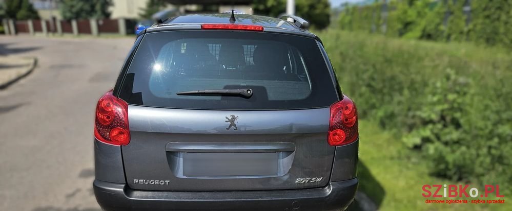 2011' Peugeot 207 Sw photo #5