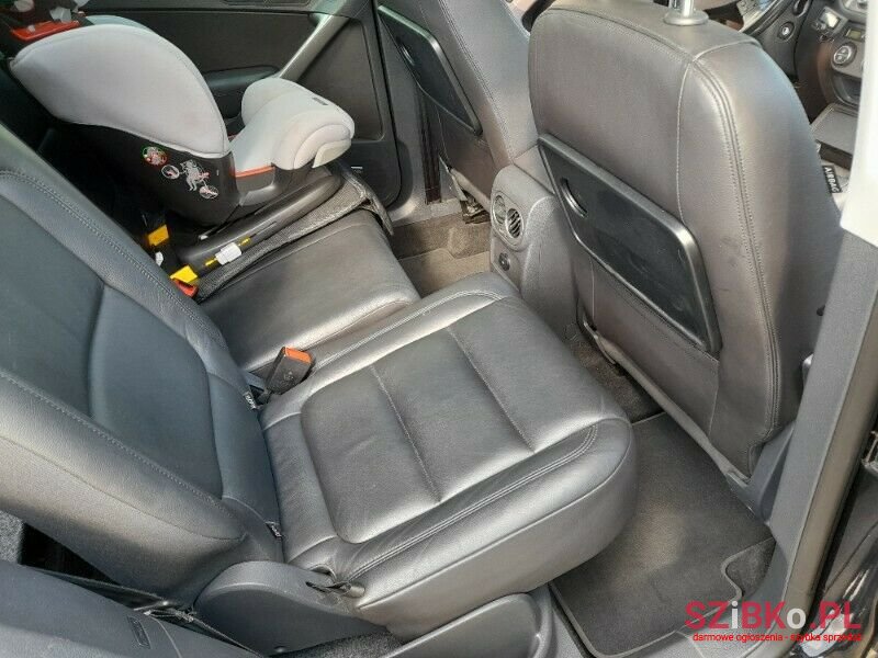 2009' Volkswagen Tiguan photo #6