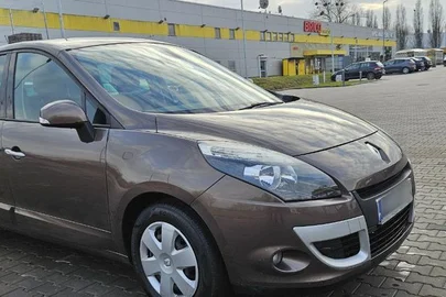 2010' Renault Scenic