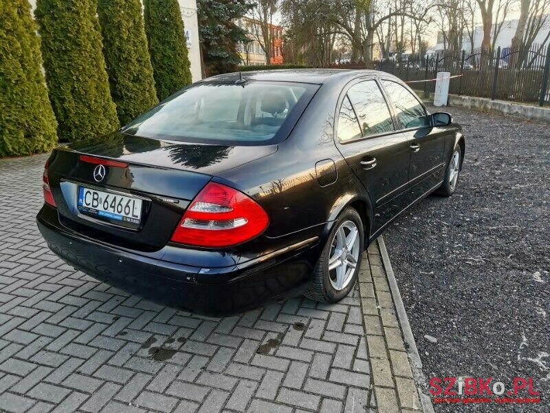 2004' Mercedes-Benz Klasa E photo #5