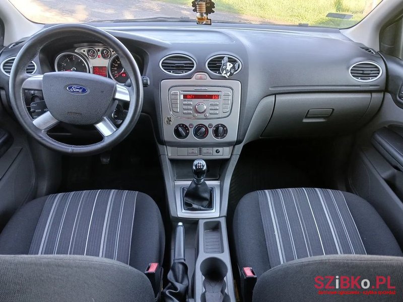 2009' Ford Focus 1.6 Gold X photo #6