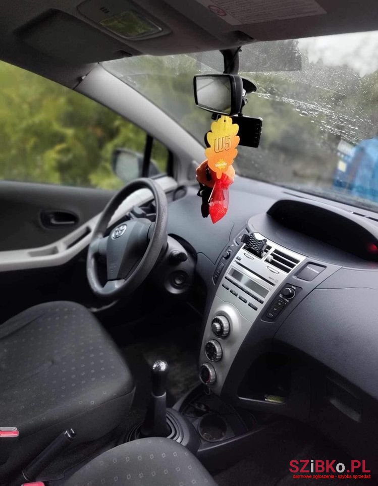 2007' Toyota Yaris 1.0 Luna A/C photo #3