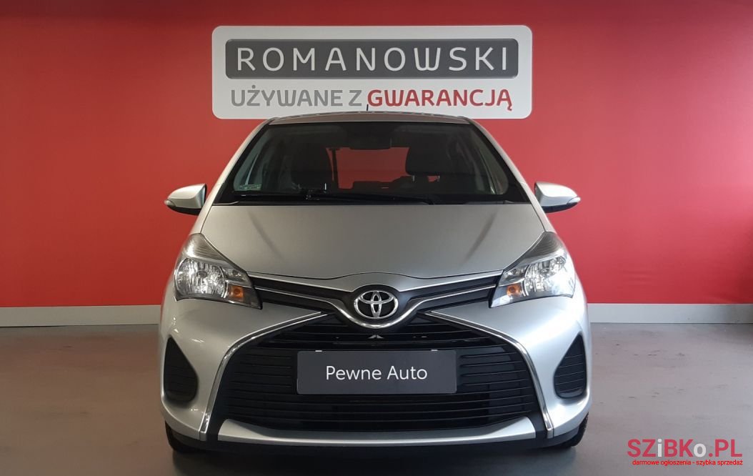 2015' Toyota Yaris photo #2
