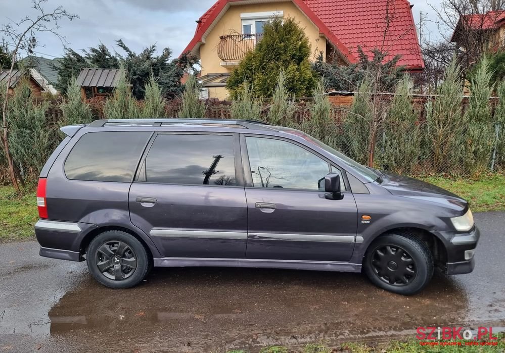 1999' Mitsubishi Space Wagon photo #6