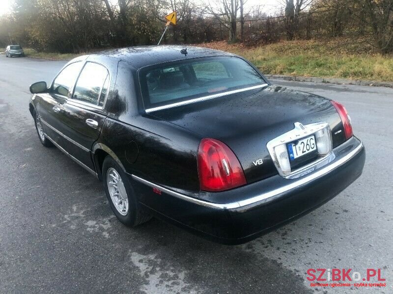 2001' Lincoln photo #2