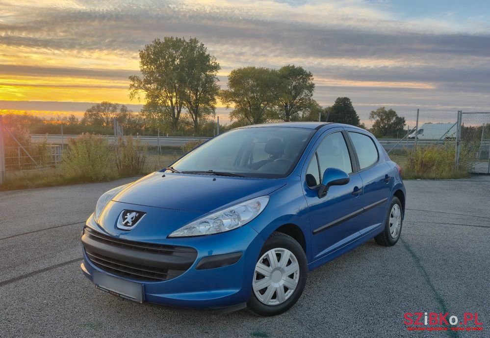 2007' Peugeot 207 1.4 Presence photo #1