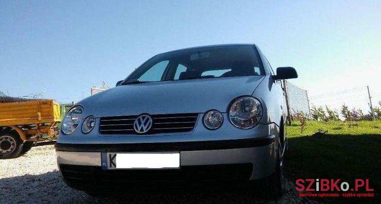 2002' Volkswagen Polo photo #2