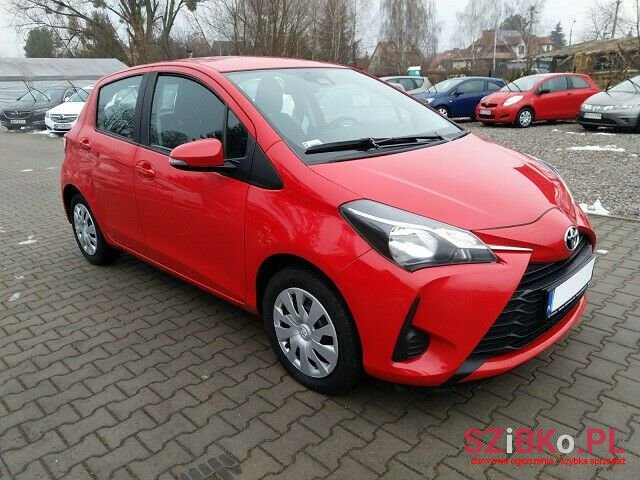 2019' Toyota Yaris photo #4