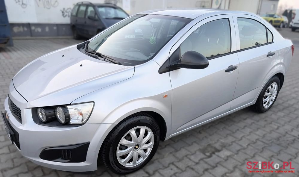 2012' Chevrolet Aveo 1.2 Ls photo #3