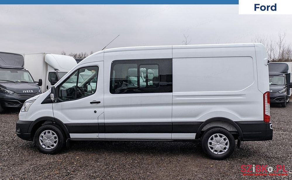 2023' Ford Transit photo #3