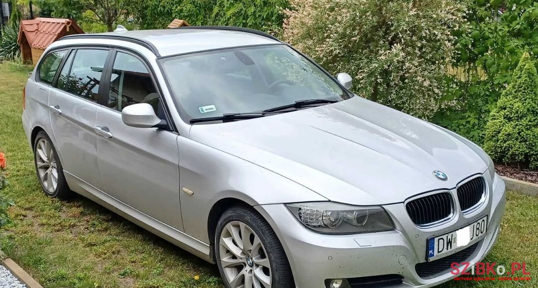 2011' BMW Seria 3 photo #1