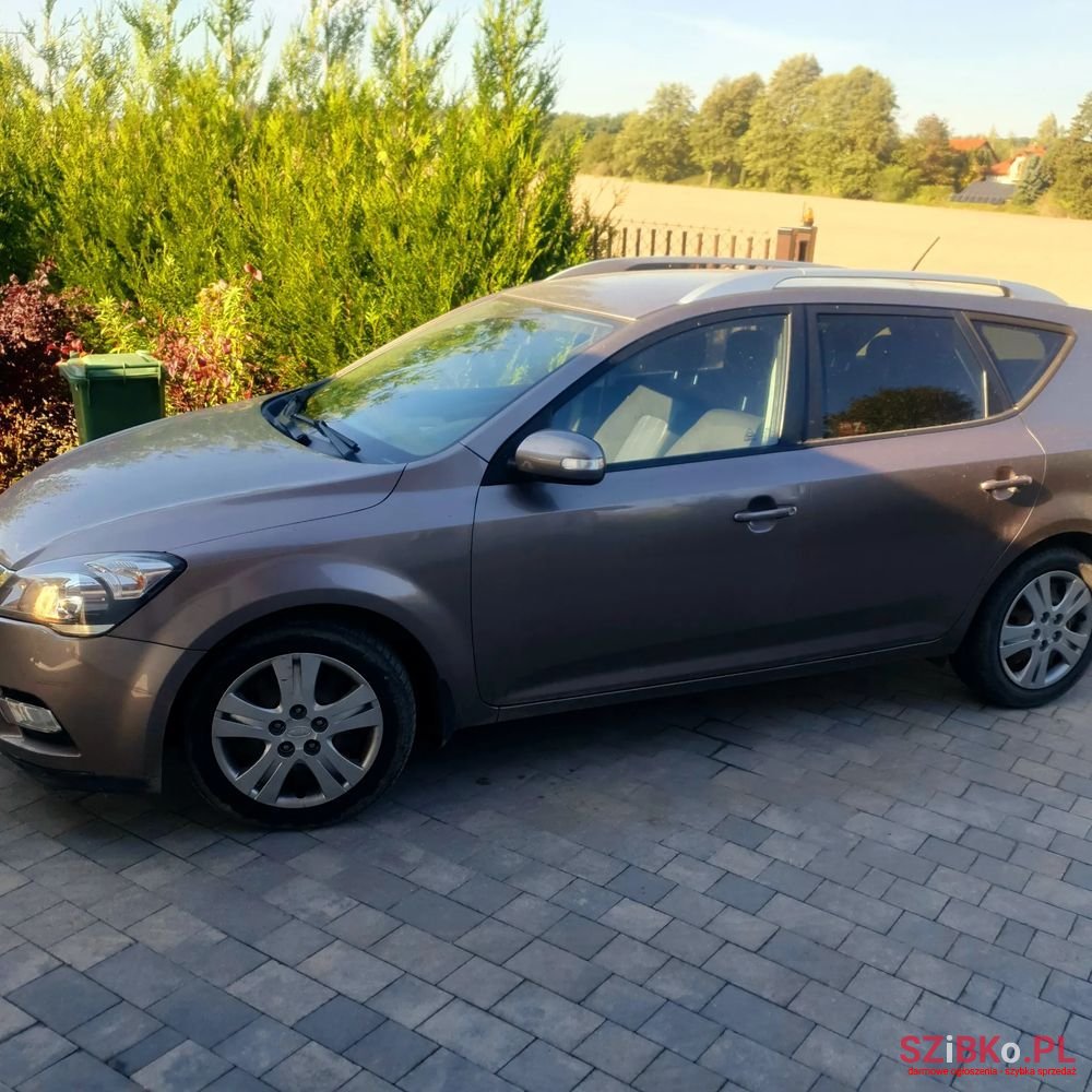 2010' Kia Ceed photo #6