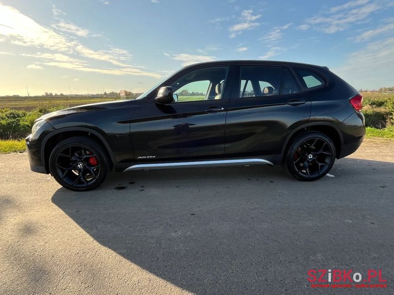 2010' BMW X1 Xdrive20D photo #2