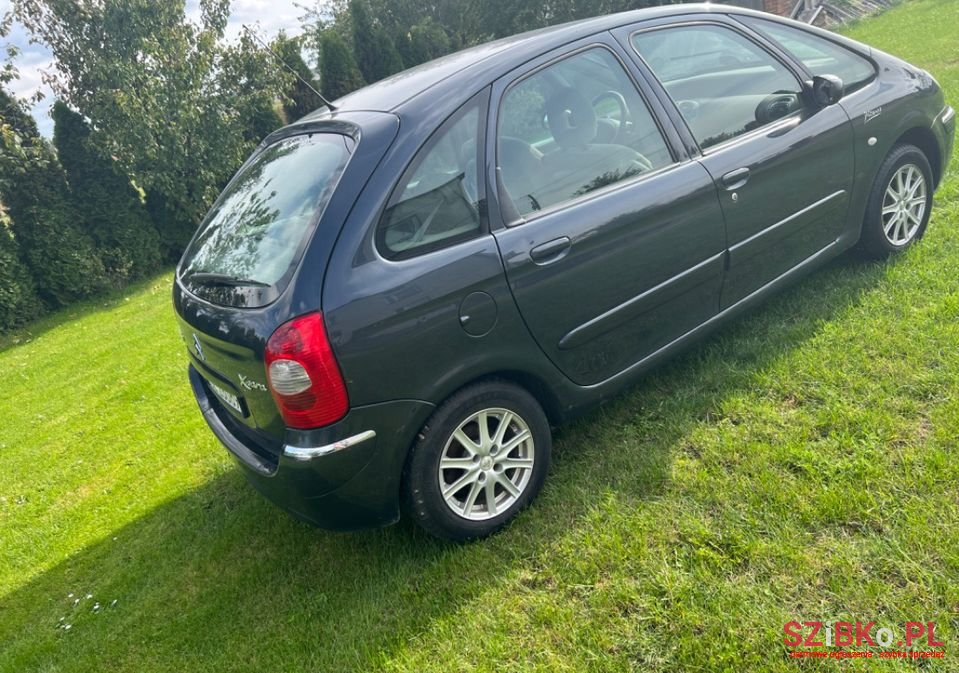2004' Citroen Xsara Picasso photo #1