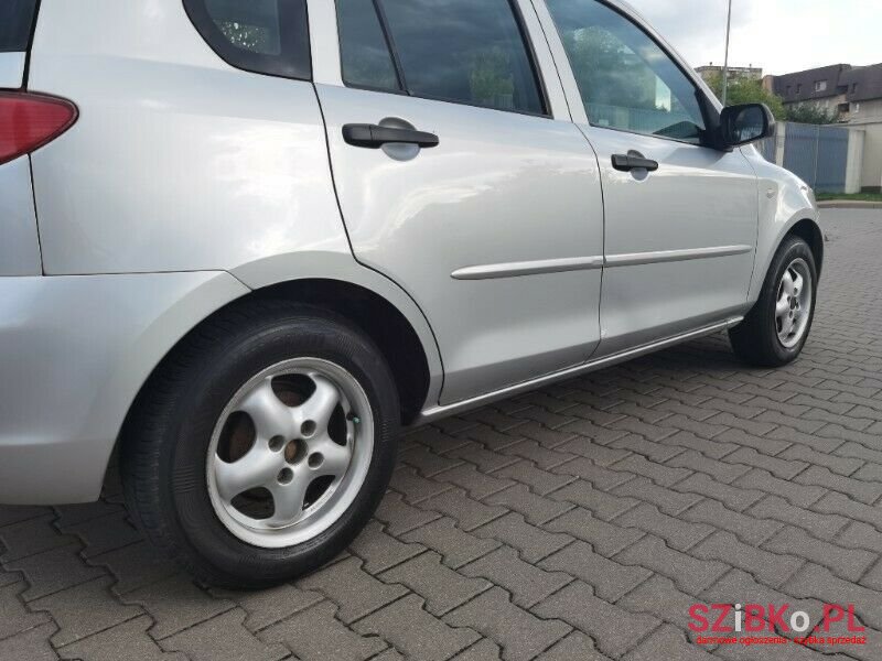 2003' Mazda 2 photo #5