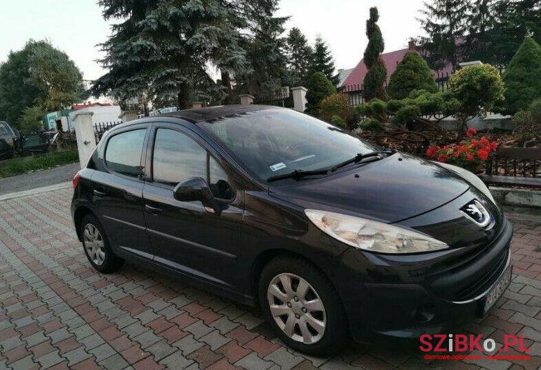 2007' Peugeot 207 photo #1