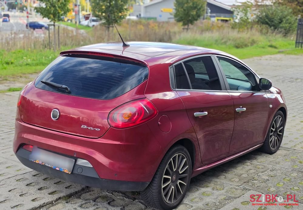 2012' Fiat Bravo photo #3