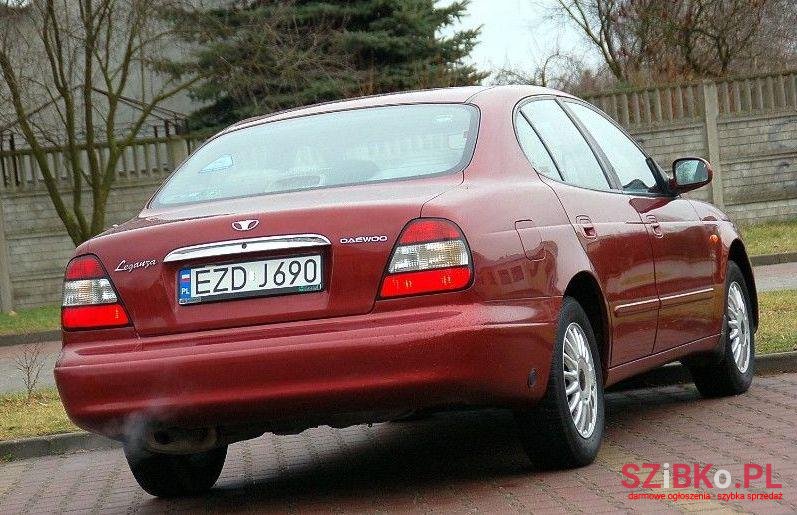 2001' Daewoo Leganza photo #1