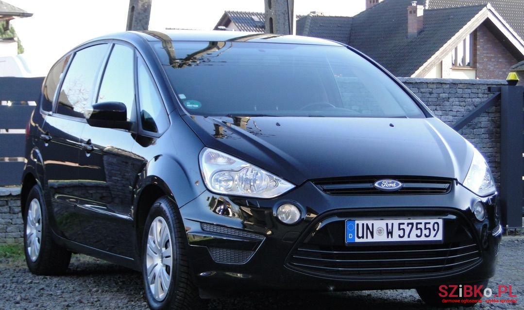 2010' Ford S-Max photo #2