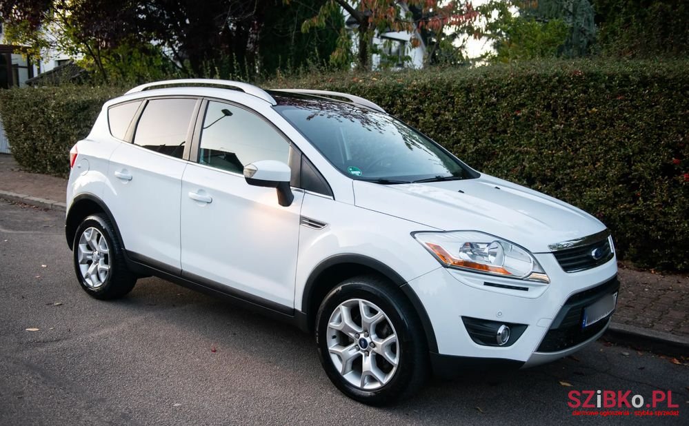 2011' Ford Kuga photo #3