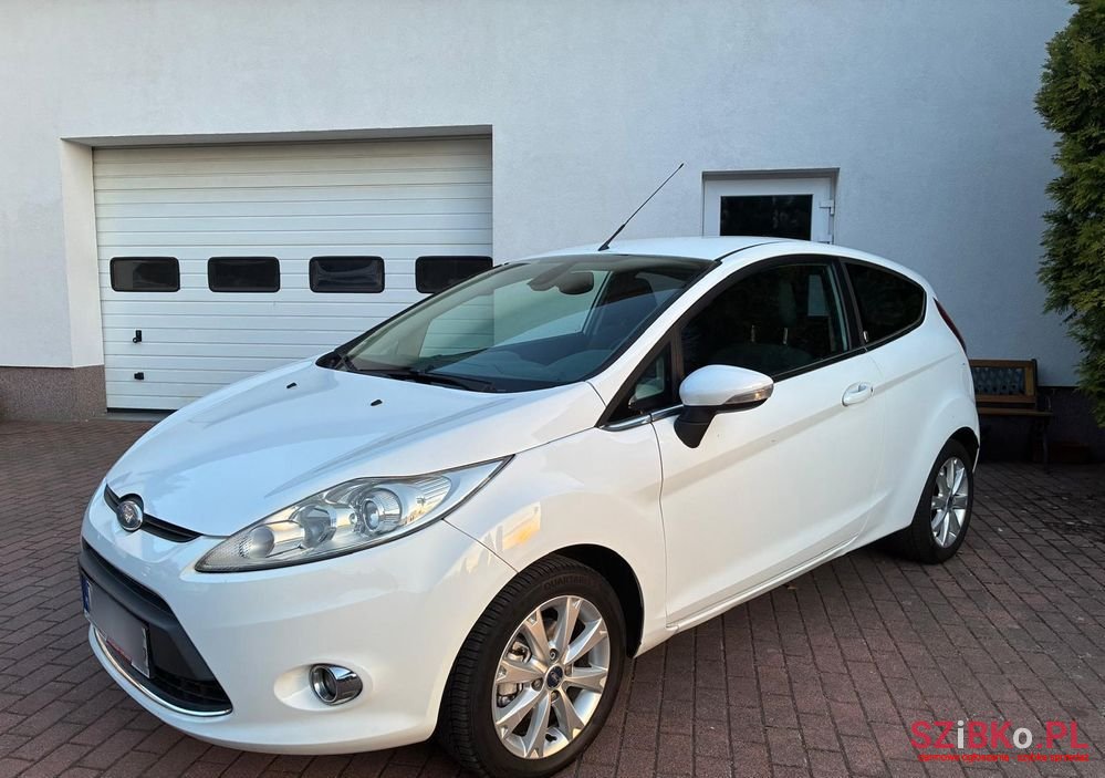 2009' Ford Fiesta 1.25 Titanium photo #4