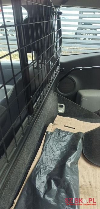 2011' Renault Clio photo #6