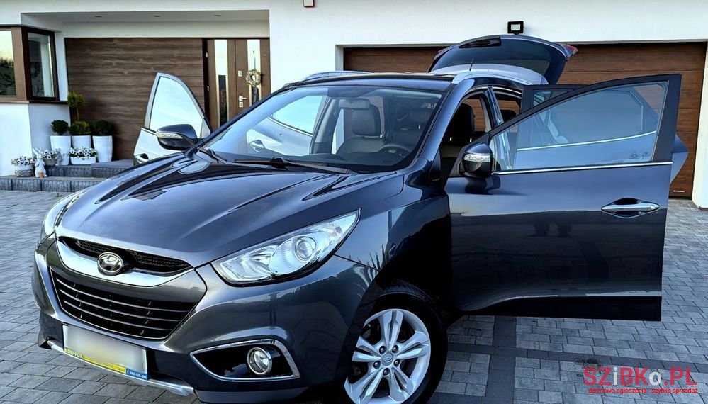 2010' Hyundai ix35 2.0 Premium photo #1