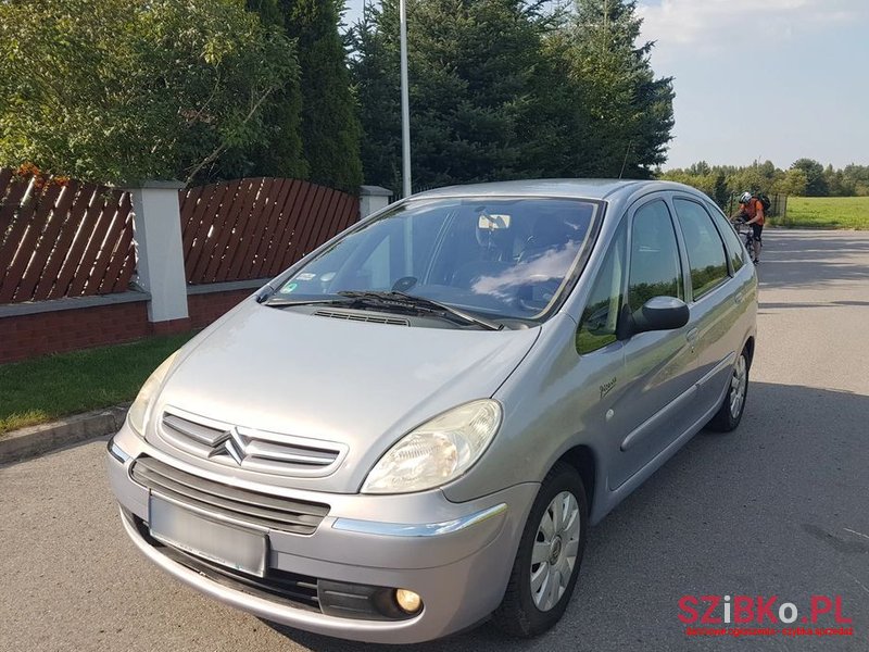 2005' Citroen Xsara Picasso photo #2