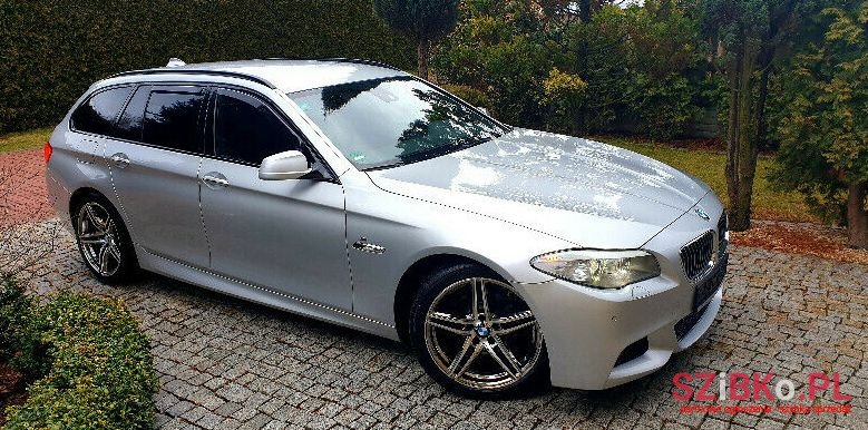 2011' BMW 520 photo #1