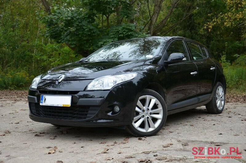 2010' Renault Megane photo #2
