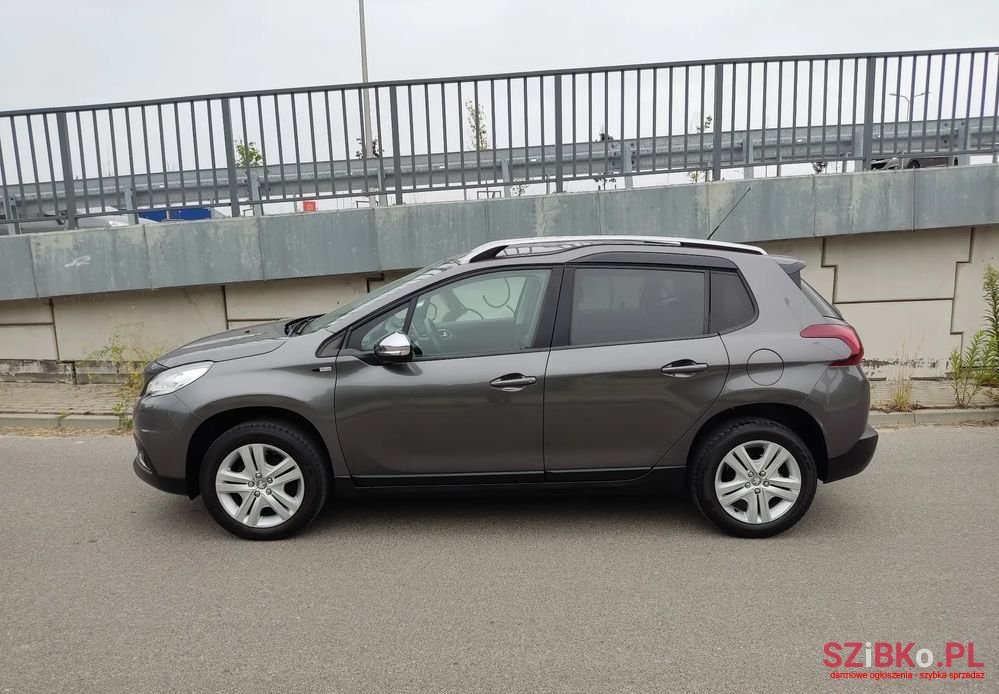 2017' Peugeot 2008 photo #3
