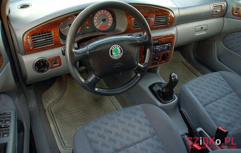 1998' Skoda Octavia photo #1