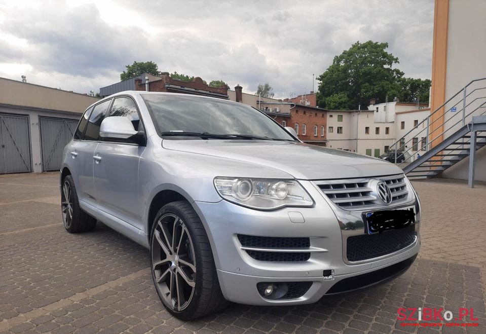 2007' Volkswagen Touareg photo #3