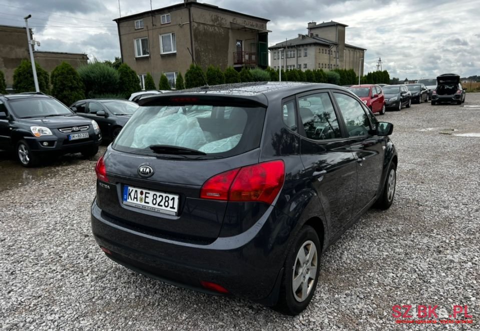 2013' Kia Venga photo #6