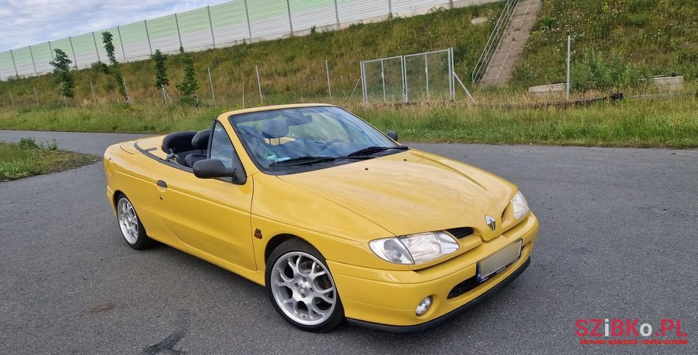 1998' Renault Megane Cabrio 1.6 photo #2