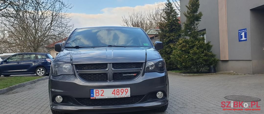 2019' Dodge Grand Caravan photo #2