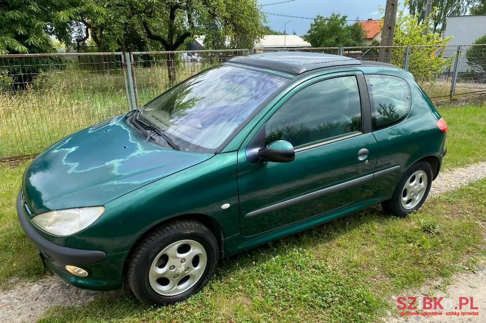 2001' Peugeot 206 photo #2