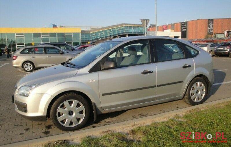 2005' Ford Focus photo #1