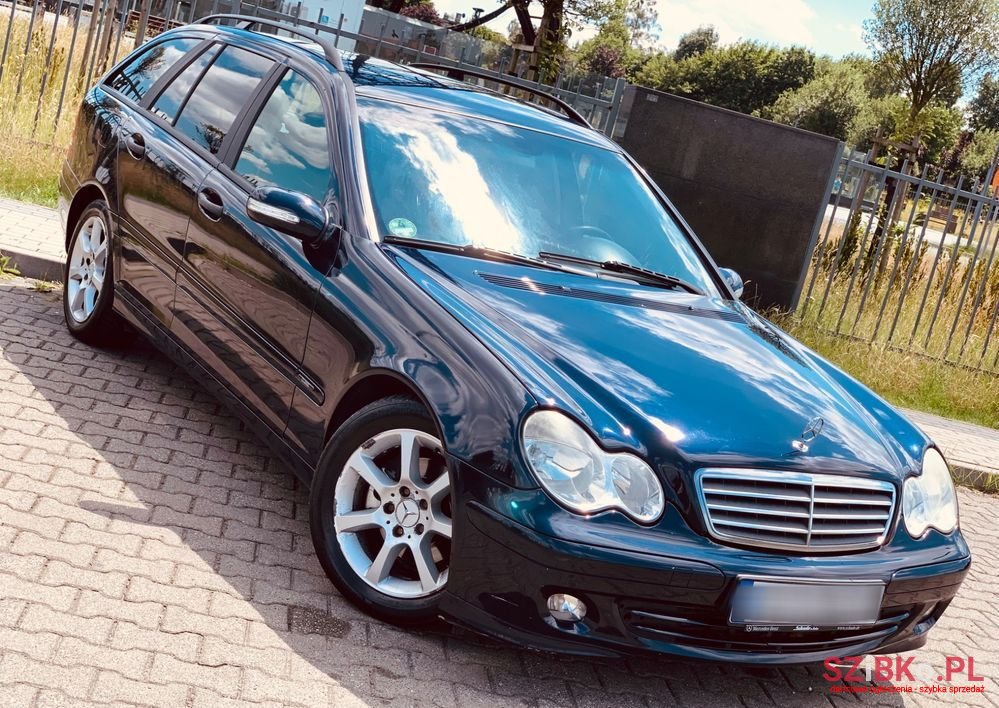 2004' Mercedes-Benz C-Class 180 T photo #5