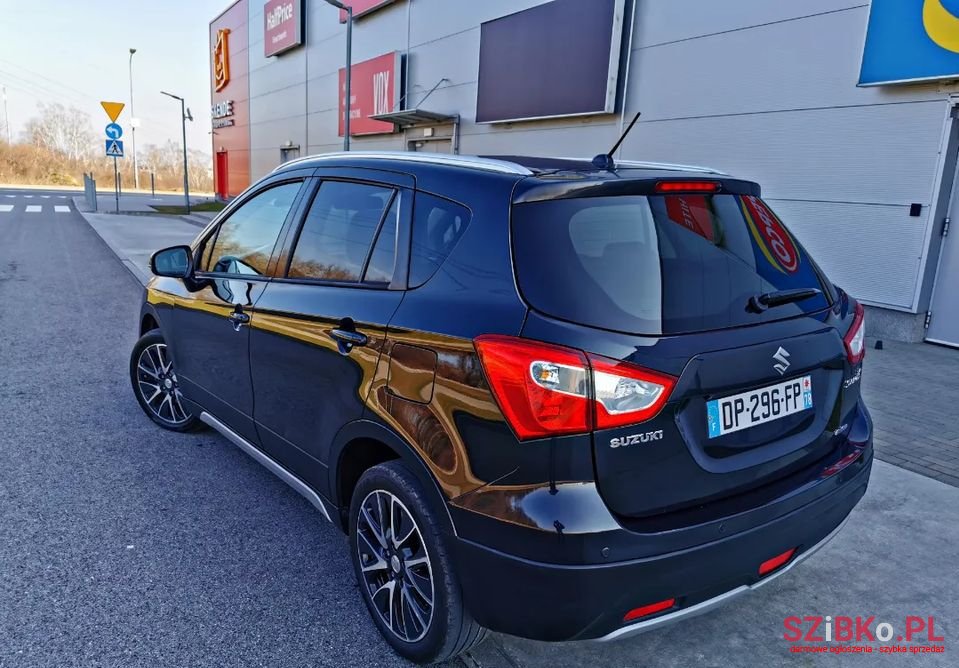 2015' Suzuki Sx4 S-Cross photo #4