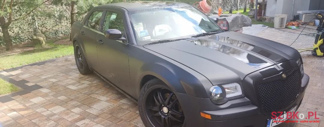 2007' Chrysler 300 photo #2