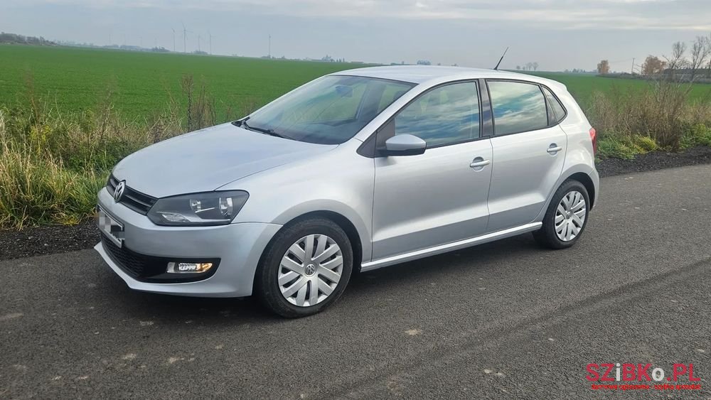 2009' Volkswagen Polo photo #2