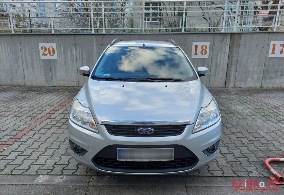 2010' Ford Focus photo #1