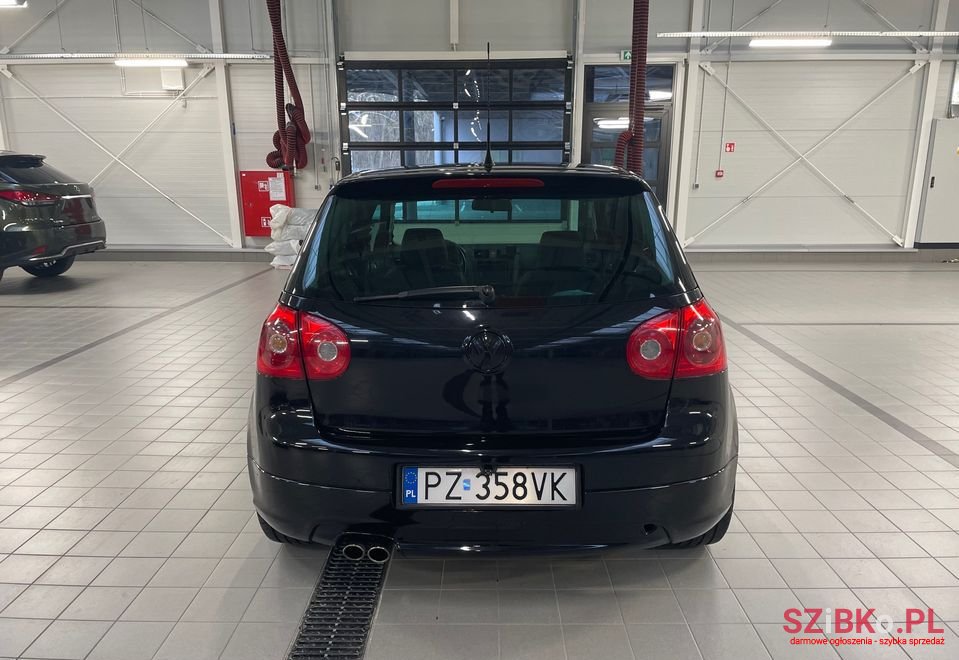 2006' Volkswagen Golf photo #3