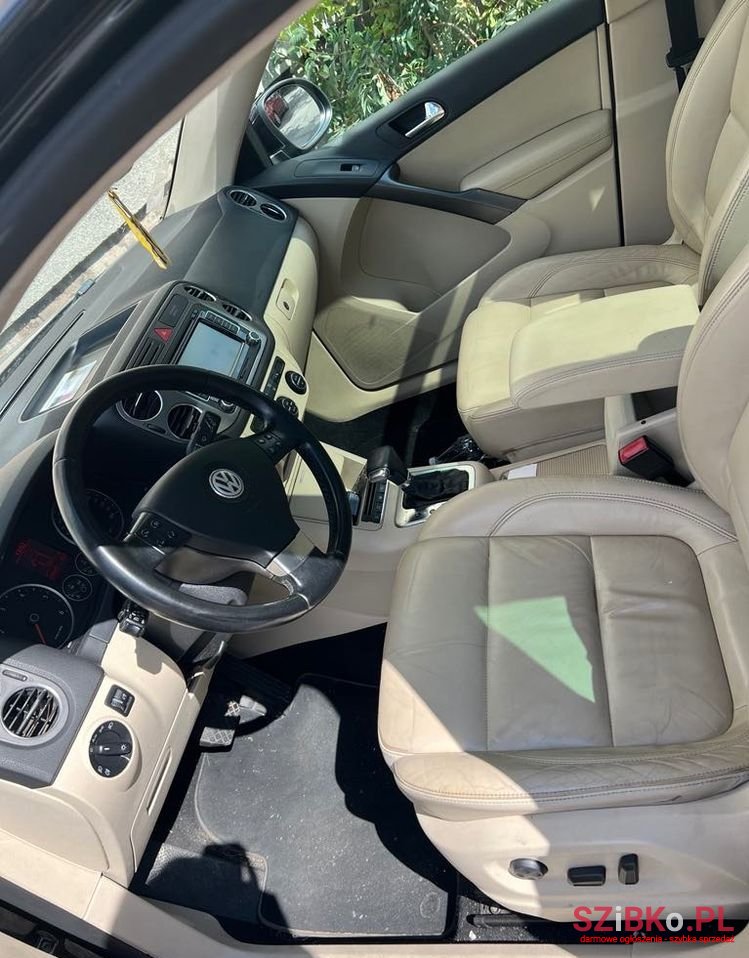 2008' Volkswagen Tiguan photo #6