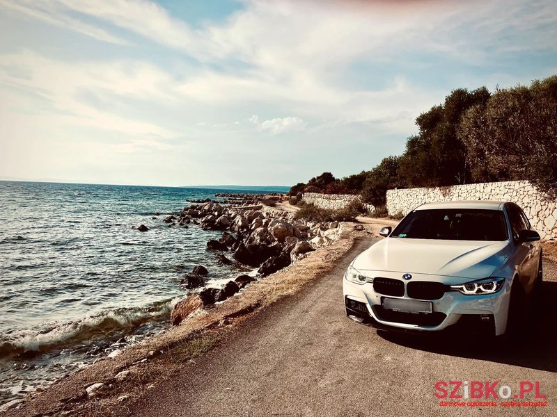 2016' BMW 3 Series photo #1