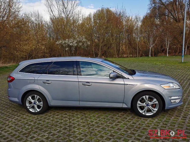 2013' Ford Mondeo photo #4