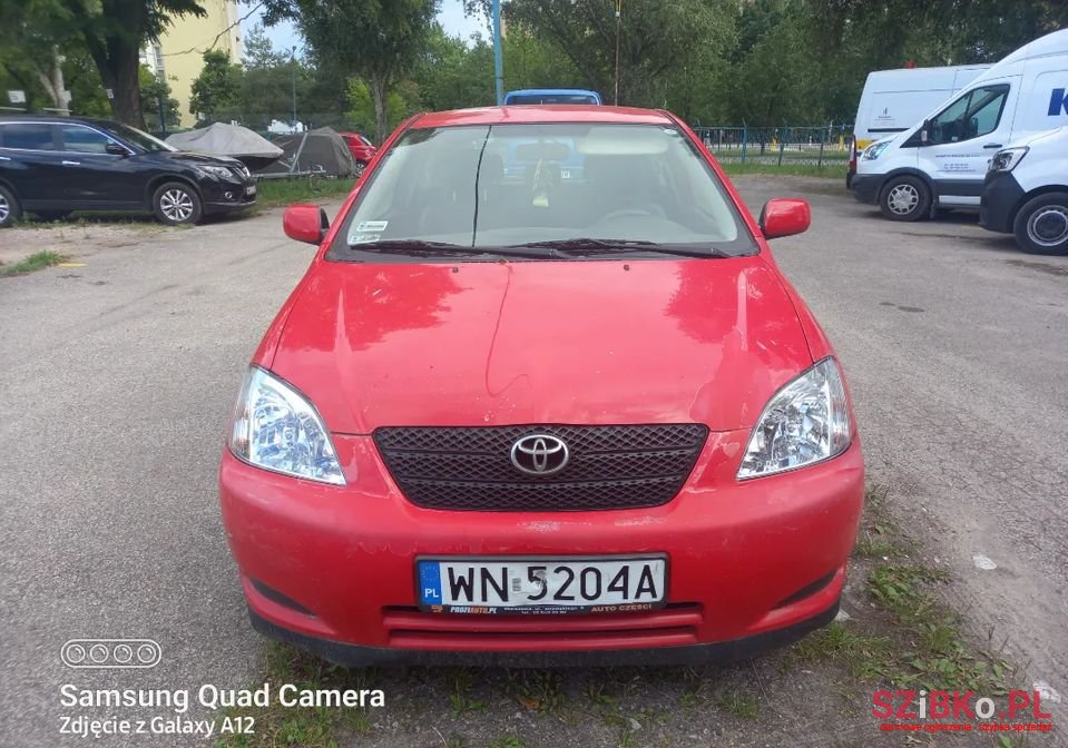 2004' Toyota Corolla photo #2